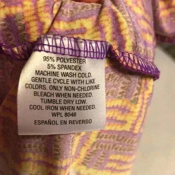 Inc. Beach polyester shorts with open side pockets and tie waist. Size L - Picture 6 of 7